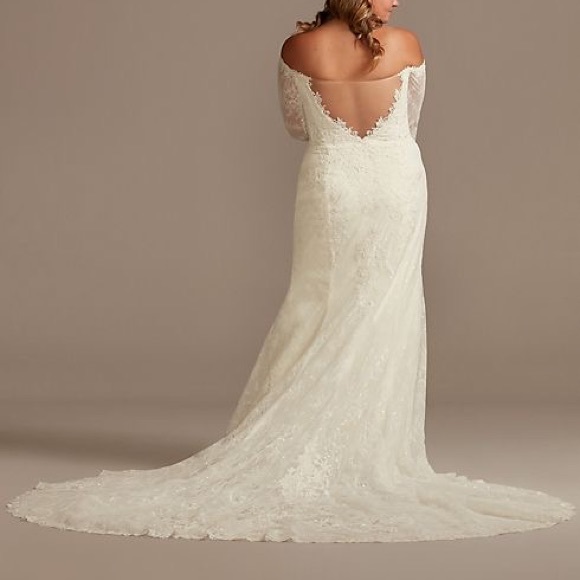 Size 22 Long Sleeve Off-the-Shoulder Sequin and Pearl Lace Wedding Dress - Picture 4 of 5